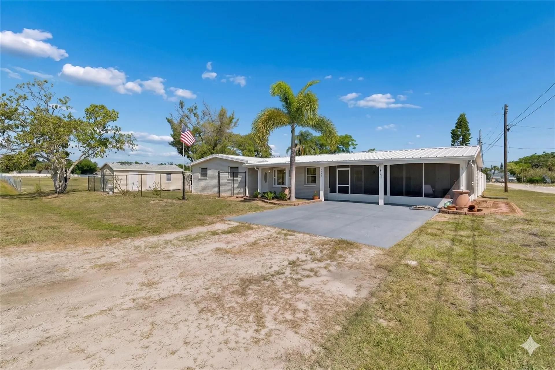 1130 Sweeney Drive Ruskin FL 33570