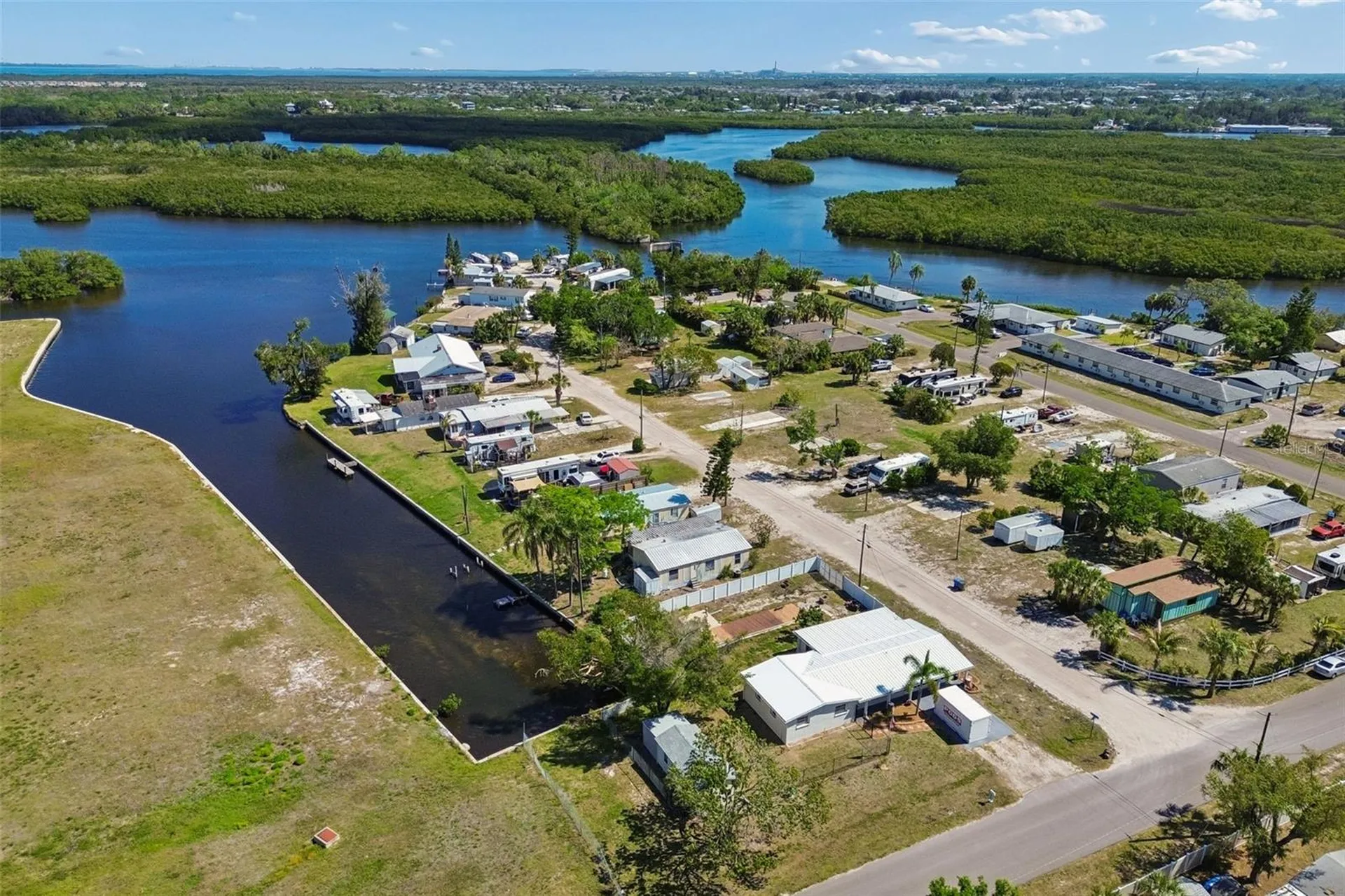 1130 Sweeney Drive Ruskin FL 33570
