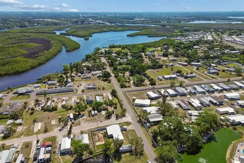 1130 Sweeney Drive Ruskin FL 33570