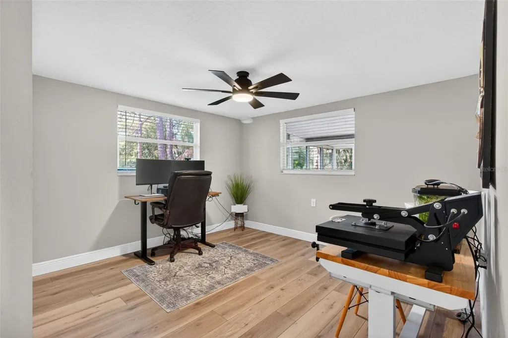 823 Riverside Drive Tarpon Springs FL 34689