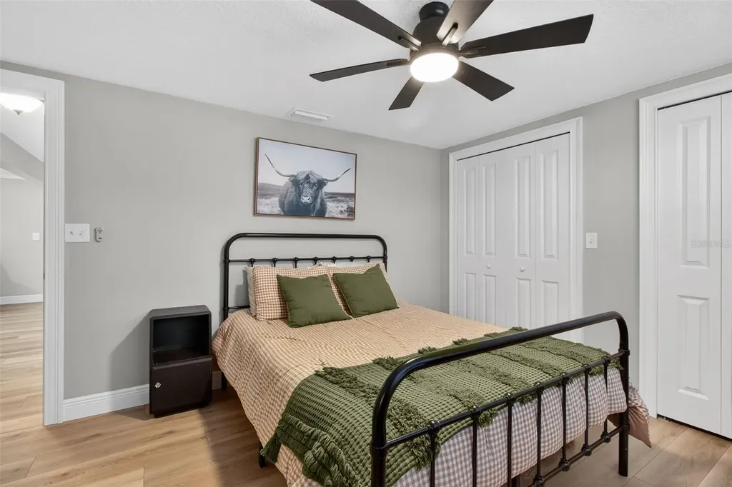 823 Riverside Drive Tarpon Springs FL 34689