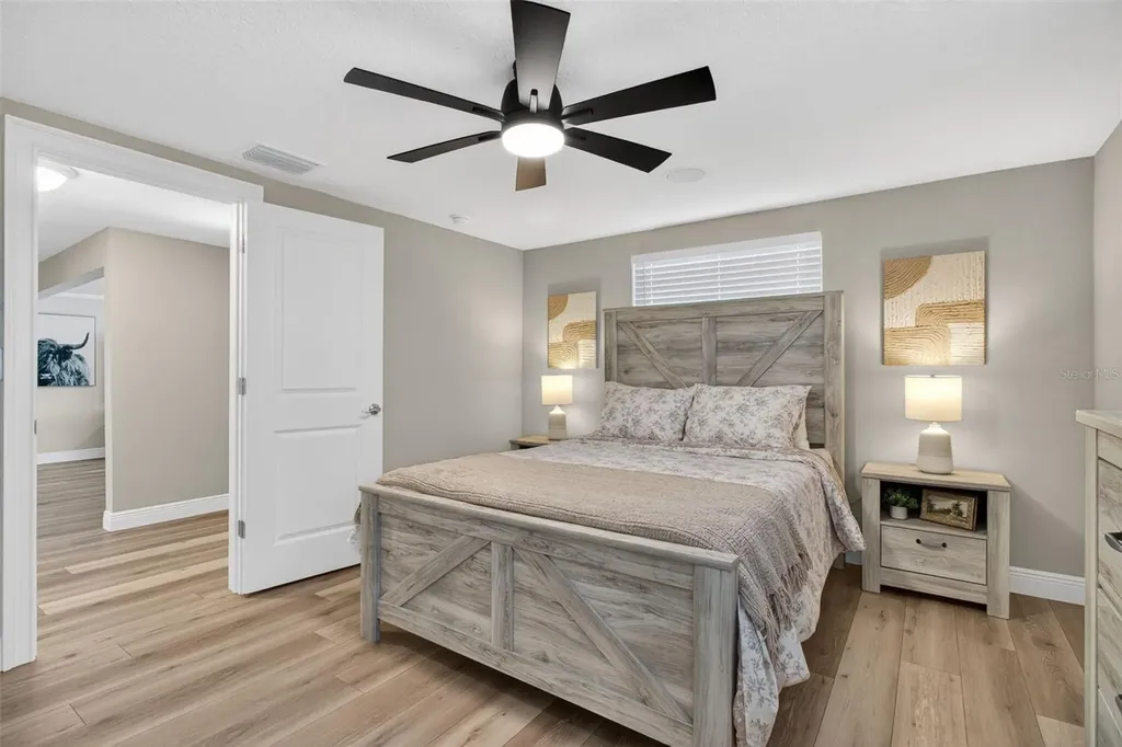823 Riverside Drive Tarpon Springs FL 34689
