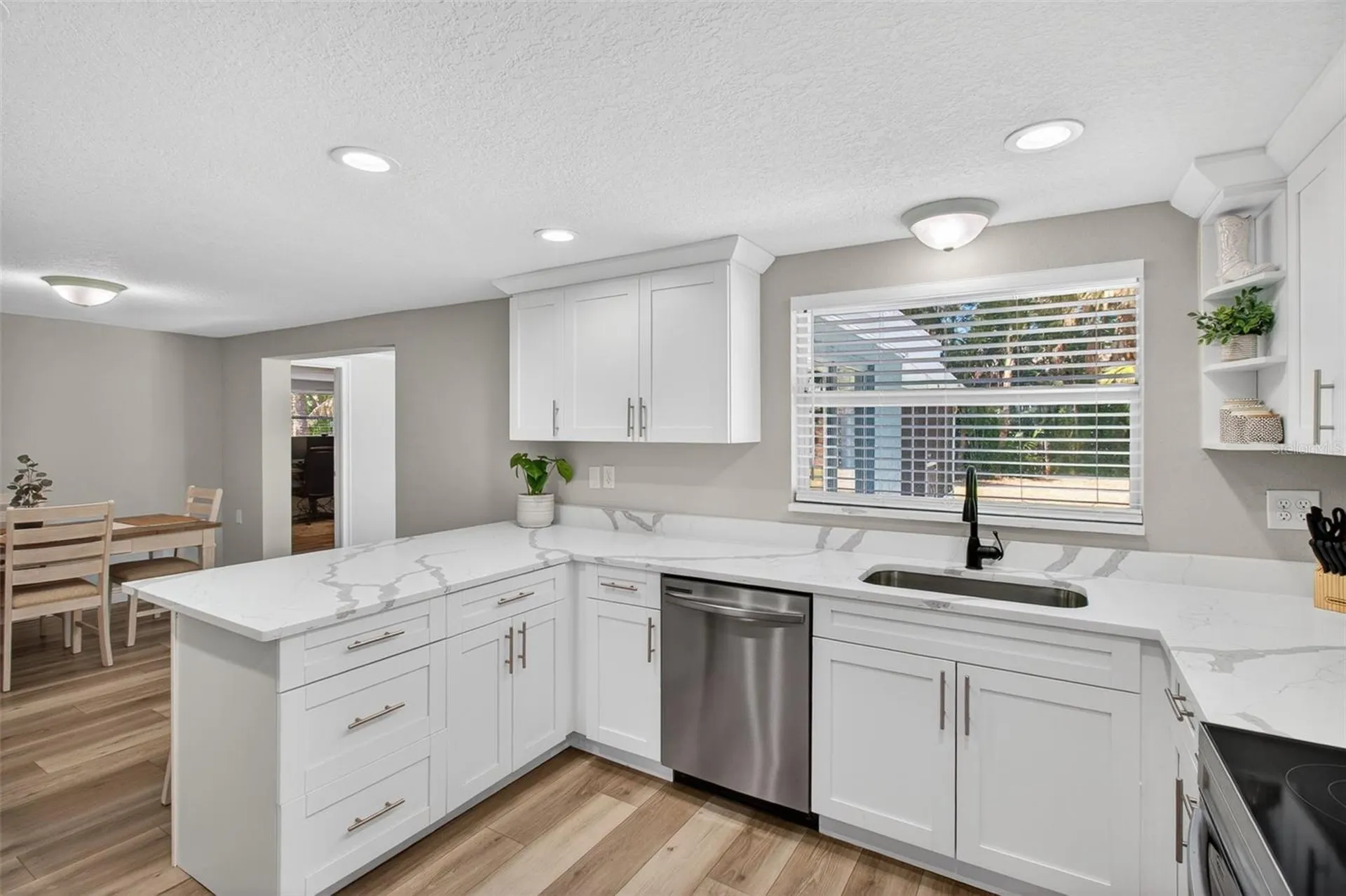 823 Riverside Drive Tarpon Springs FL 34689