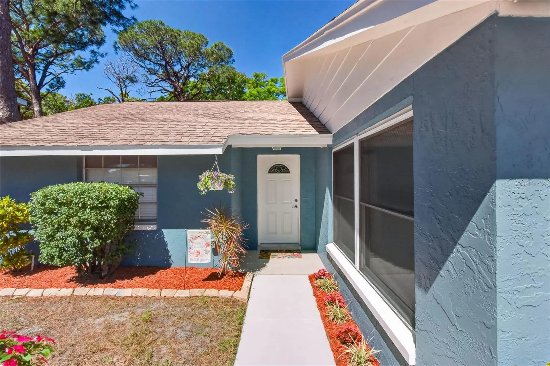823 Riverside Drive Tarpon Springs FL 34689