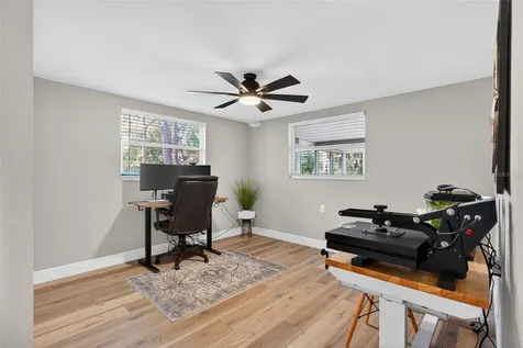 823 Riverside Drive Tarpon Springs FL 34689