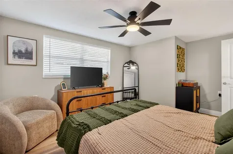 823 Riverside Drive Tarpon Springs FL 34689