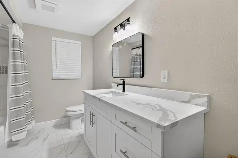 823 Riverside Drive Tarpon Springs FL 34689
