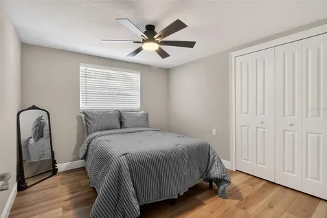 823 Riverside Drive Tarpon Springs FL 34689