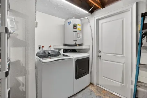 823 Riverside Drive Tarpon Springs FL 34689
