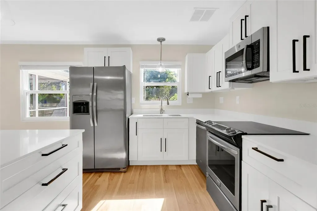2105 S Palmetto Avenue Sanford FL 32771