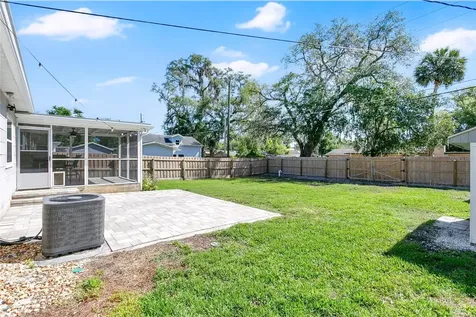 2105 S Palmetto Avenue Sanford FL 32771