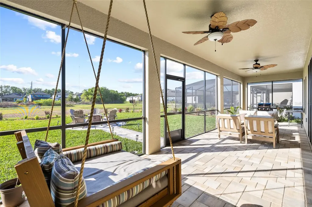 12970 Steed Trace Loop Lithia FL 33547