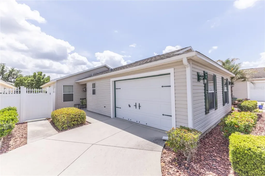 2306 Nackman Place The Villages FL 32162