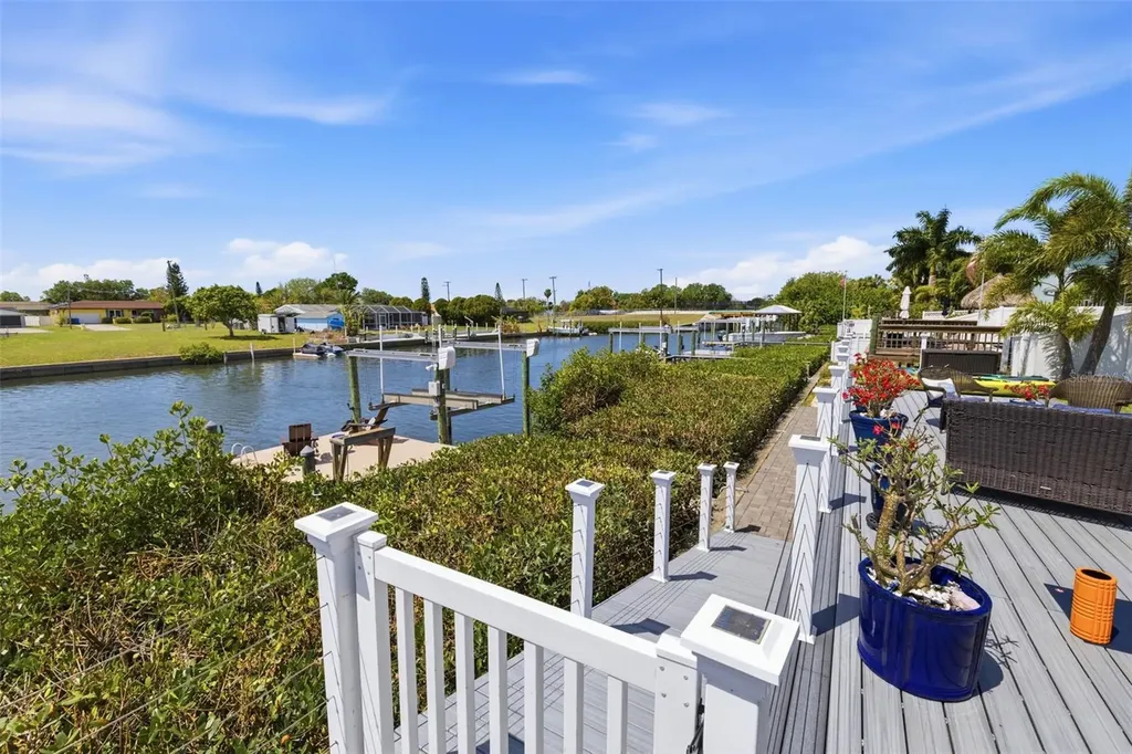 570 Bimini Bay Boulevard Apollo Beach FL 33572