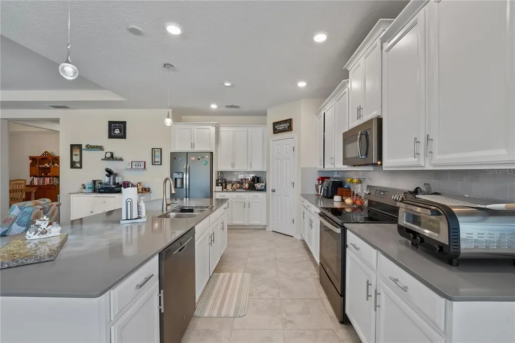 5414 Manchester Drive St Cloud FL 34771