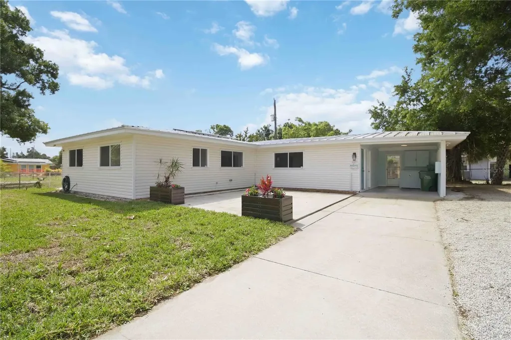 2816 Michigan Street Sarasota FL 34237