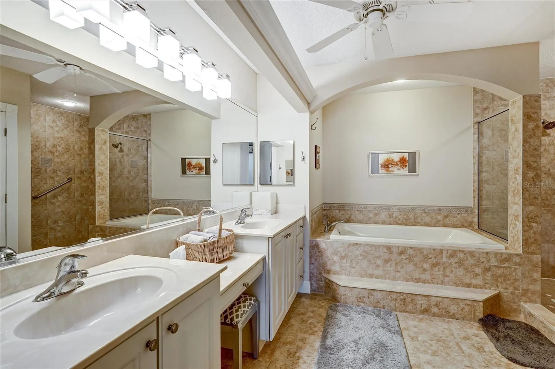 5110 Manorwood Drive Sarasota FL 34235