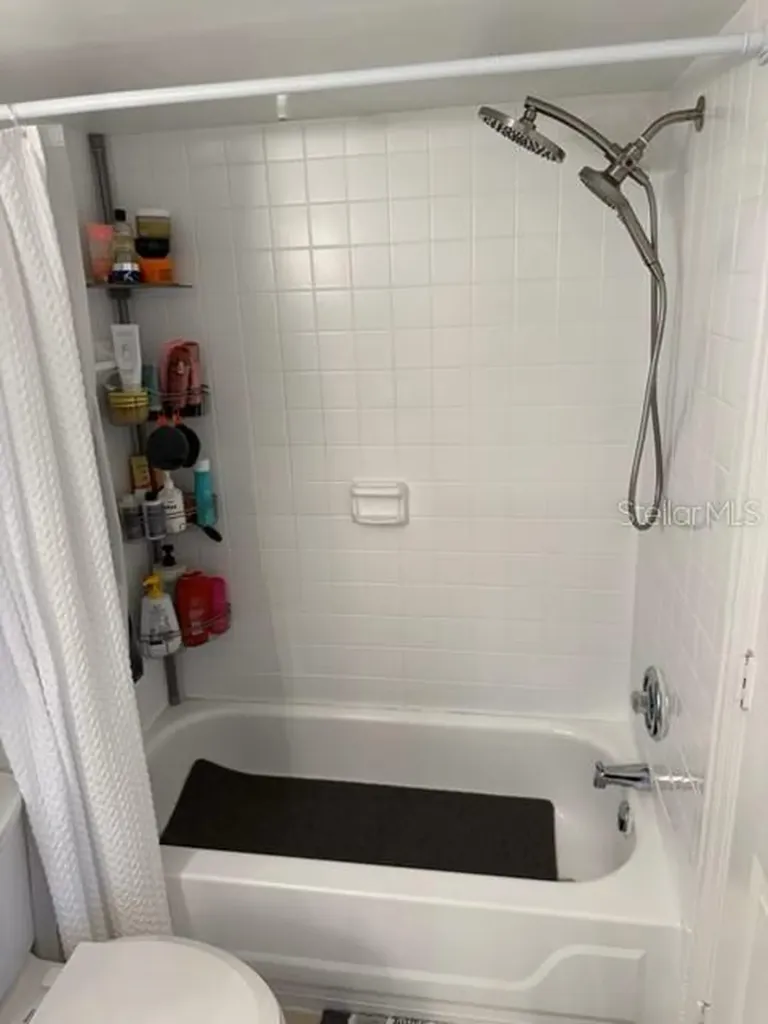 355 Lakepointe Drive Altamonte Springs FL 32701