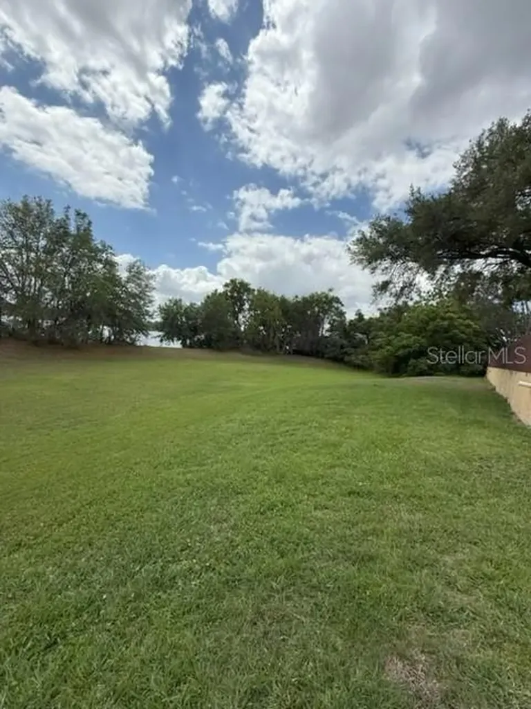 355 Lakepointe Drive Altamonte Springs FL 32701