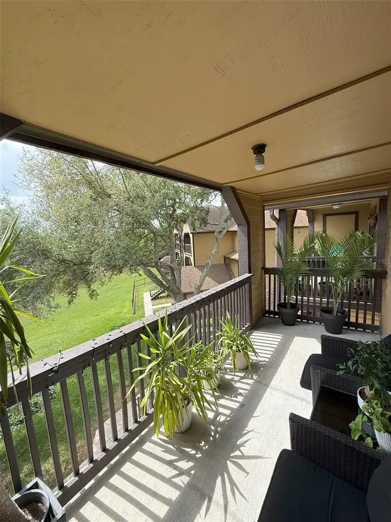 355 Lakepointe Drive Altamonte Springs FL 32701