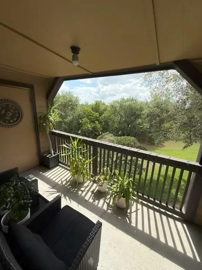 355 Lakepointe Drive Altamonte Springs FL 32701