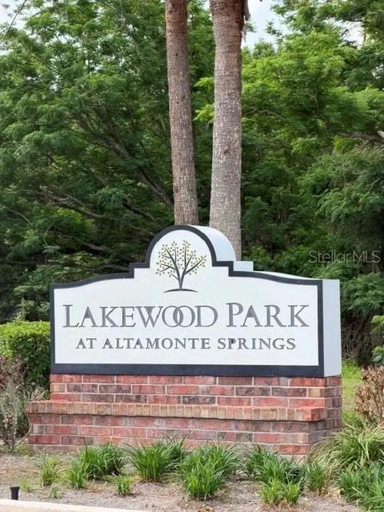 355 Lakepointe Drive Altamonte Springs FL 32701