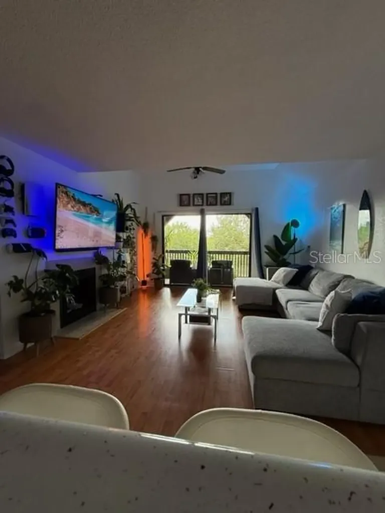 355 Lakepointe Drive Altamonte Springs FL 32701
