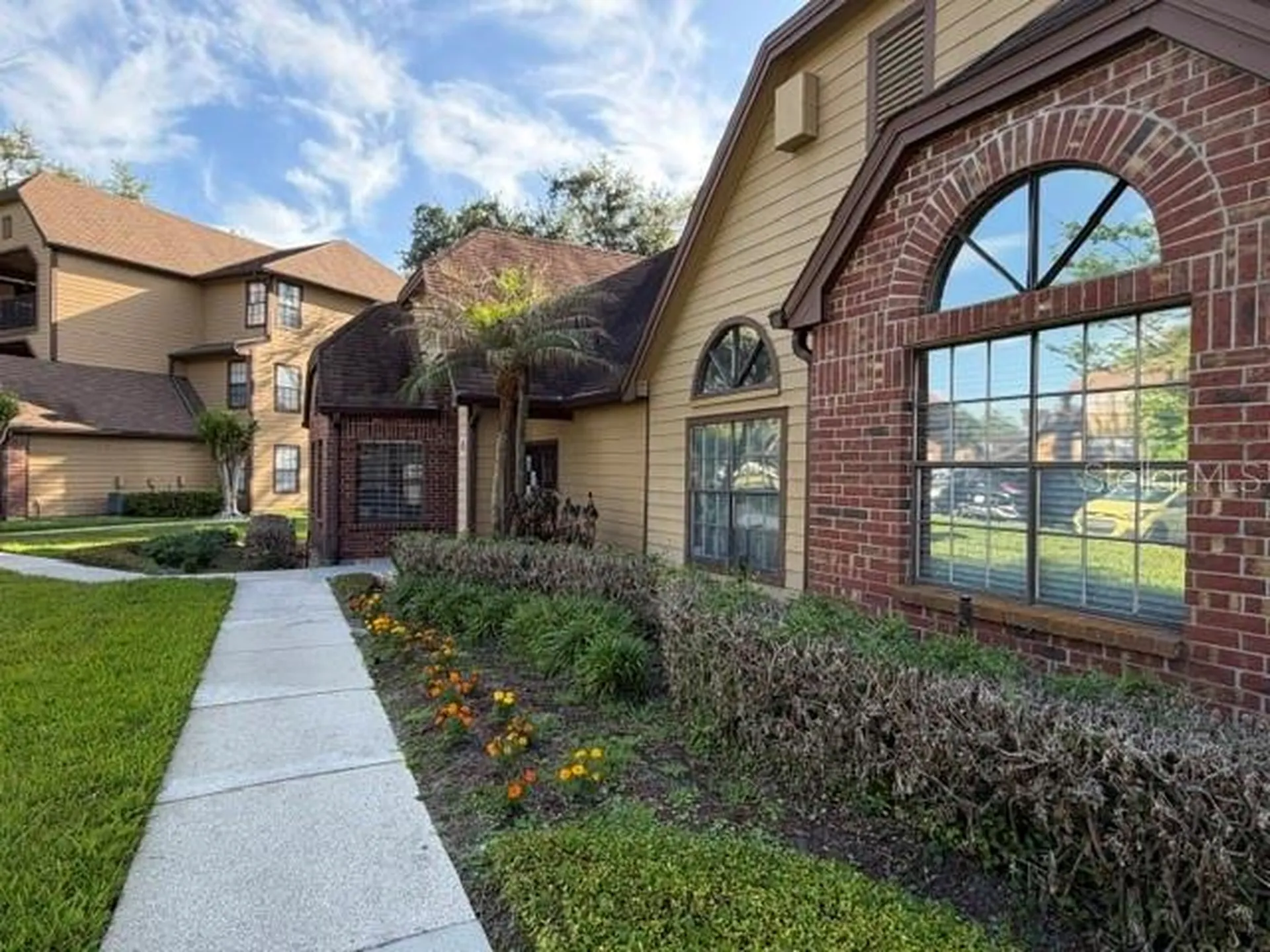 355 Lakepointe Drive Altamonte Springs FL 32701