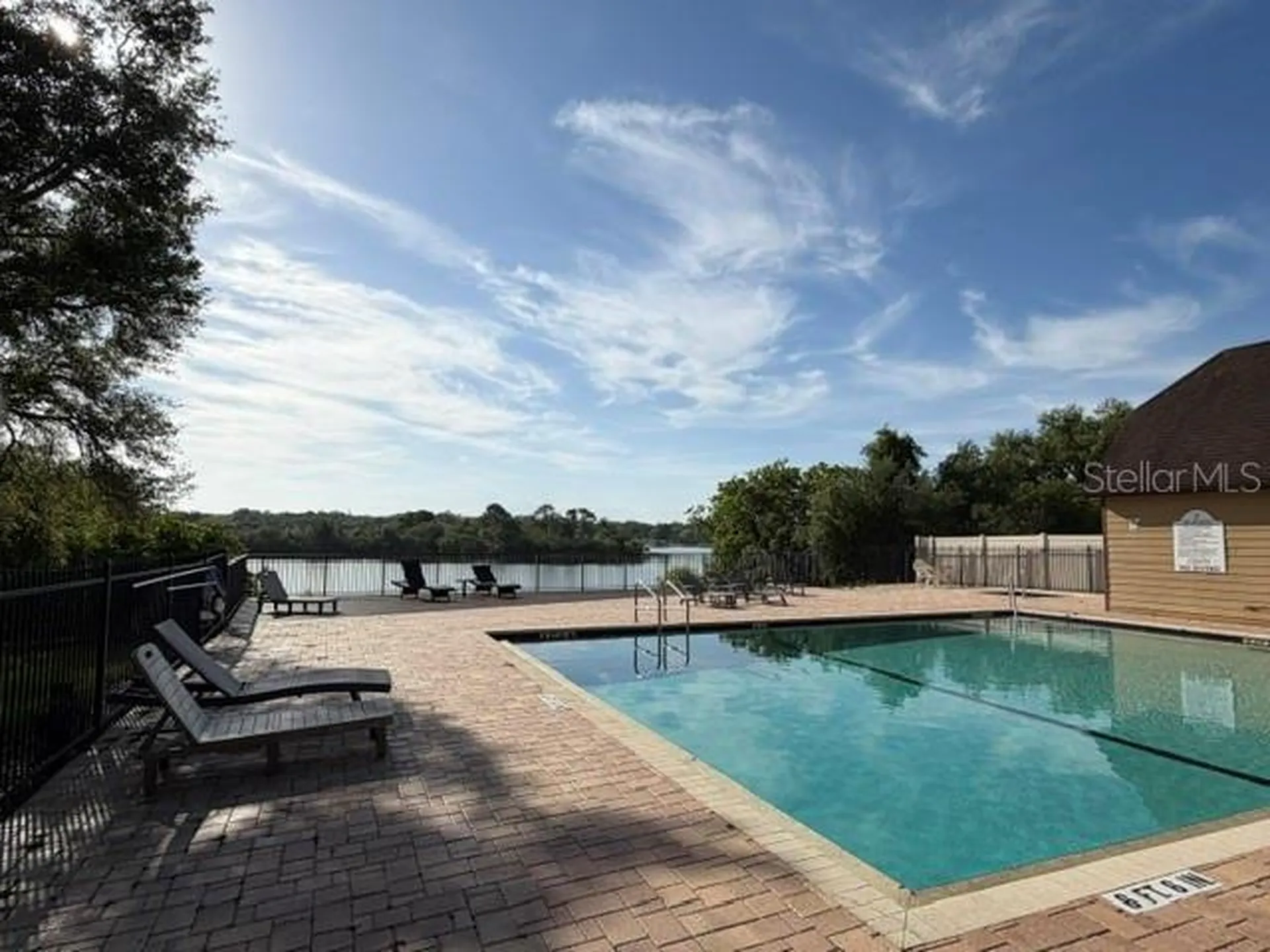 355 Lakepointe Drive Altamonte Springs FL 32701