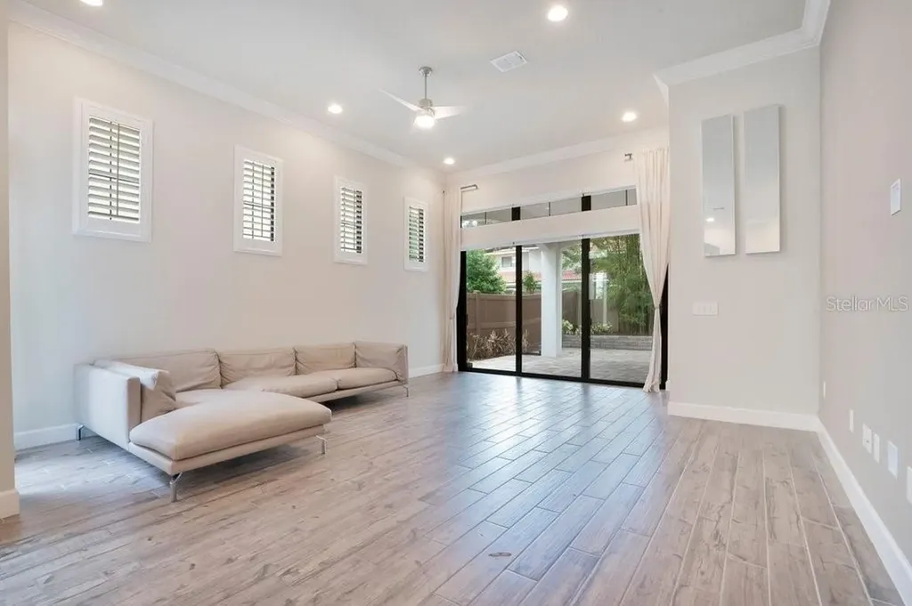 8394 Via Vittoria Way Orlando FL 32819