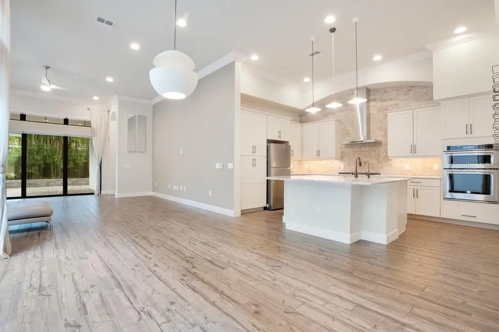8394 Via Vittoria Way Orlando FL 32819