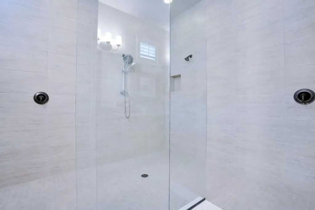 8394 Via Vittoria Way Orlando FL 32819