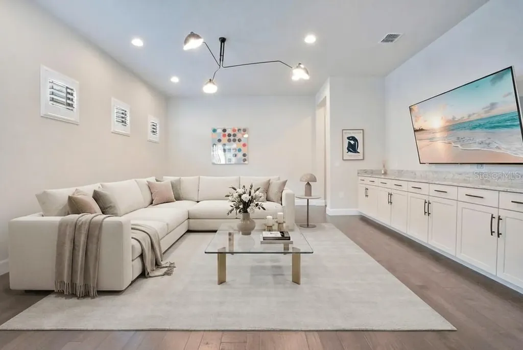 8394 Via Vittoria Way Orlando FL 32819