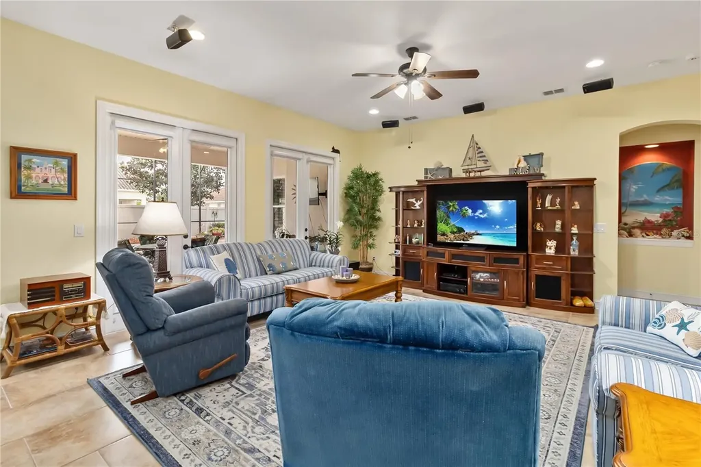 4257 Isle Vista Avenue Belle Isle FL 32812