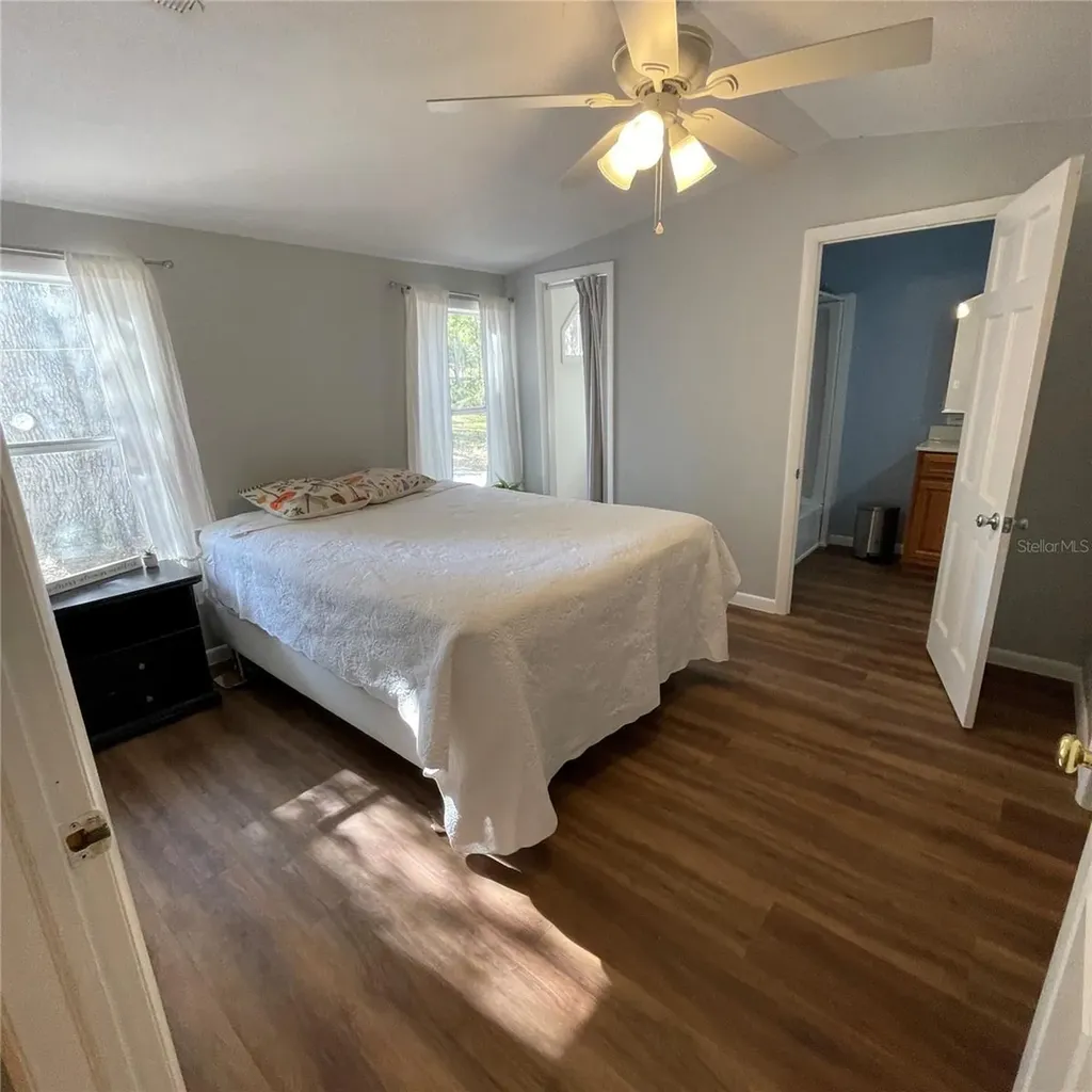 8771 NE 107th Court Bronson FL 32621