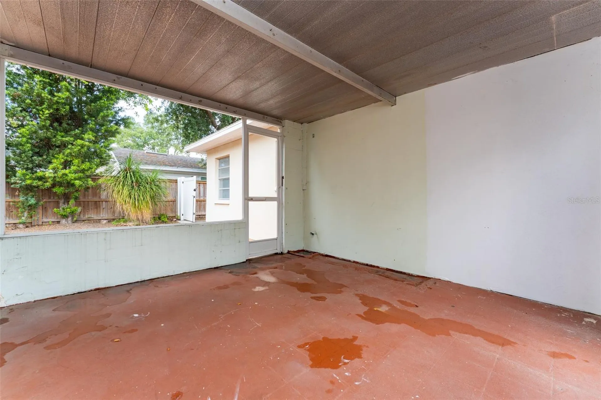 811 20th Avenue N St Petersburg FL 33704