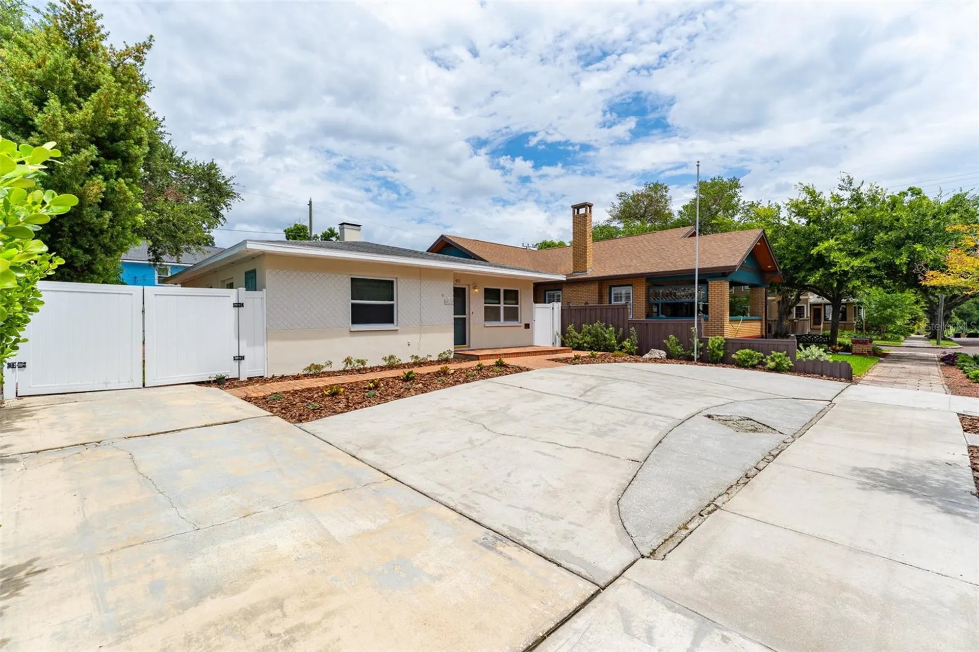 811 20th Avenue N St Petersburg FL 33704
