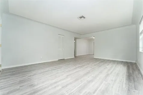 811 20th Avenue N St Petersburg FL 33704