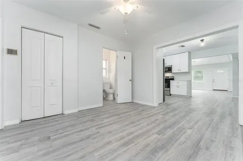 811 20th Avenue N St Petersburg FL 33704