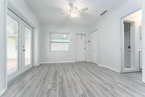 811 20th Avenue N St Petersburg FL 33704