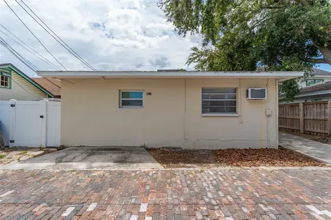811 20th Avenue N St Petersburg FL 33704