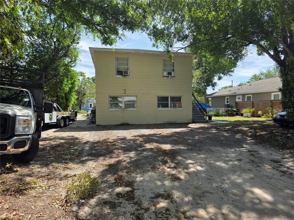 4222 18th Street N St Petersburg FL 33714