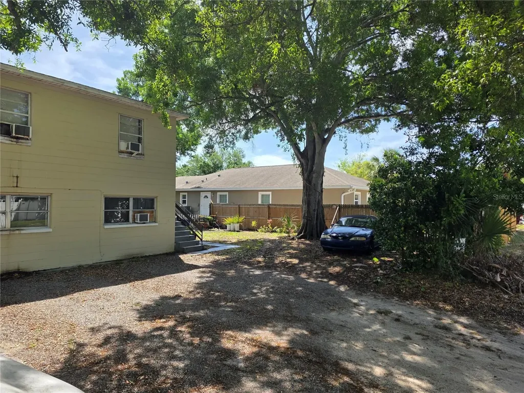 4222 18th Street N St Petersburg FL 33714