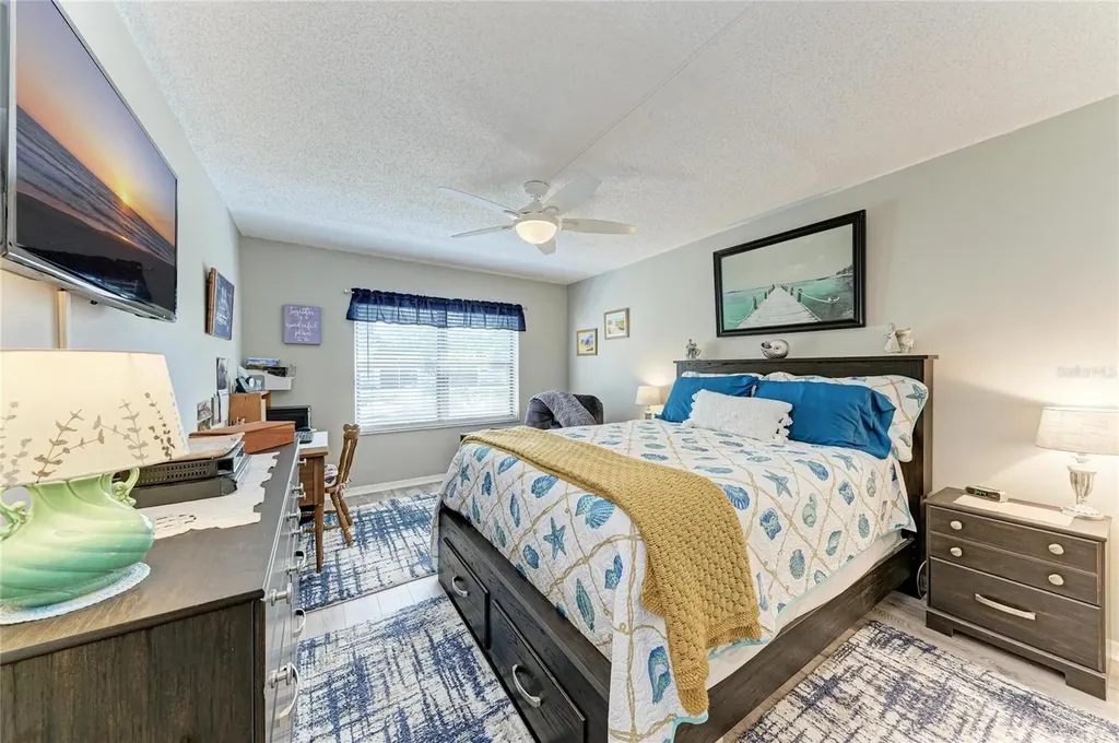 625 30th Avenue W Bradenton FL 34205