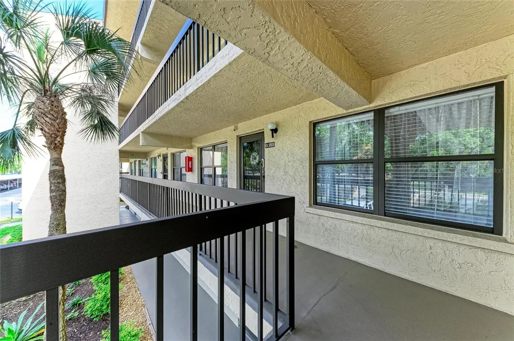 625 30th Avenue W Bradenton FL 34205