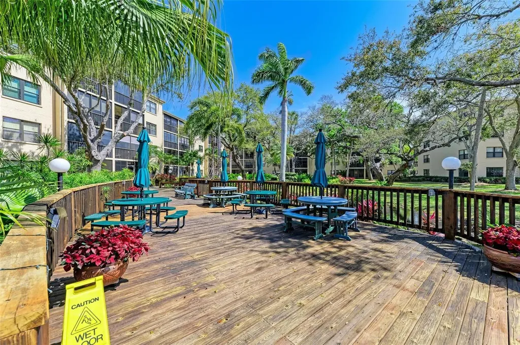 625 30th Avenue W Bradenton FL 34205