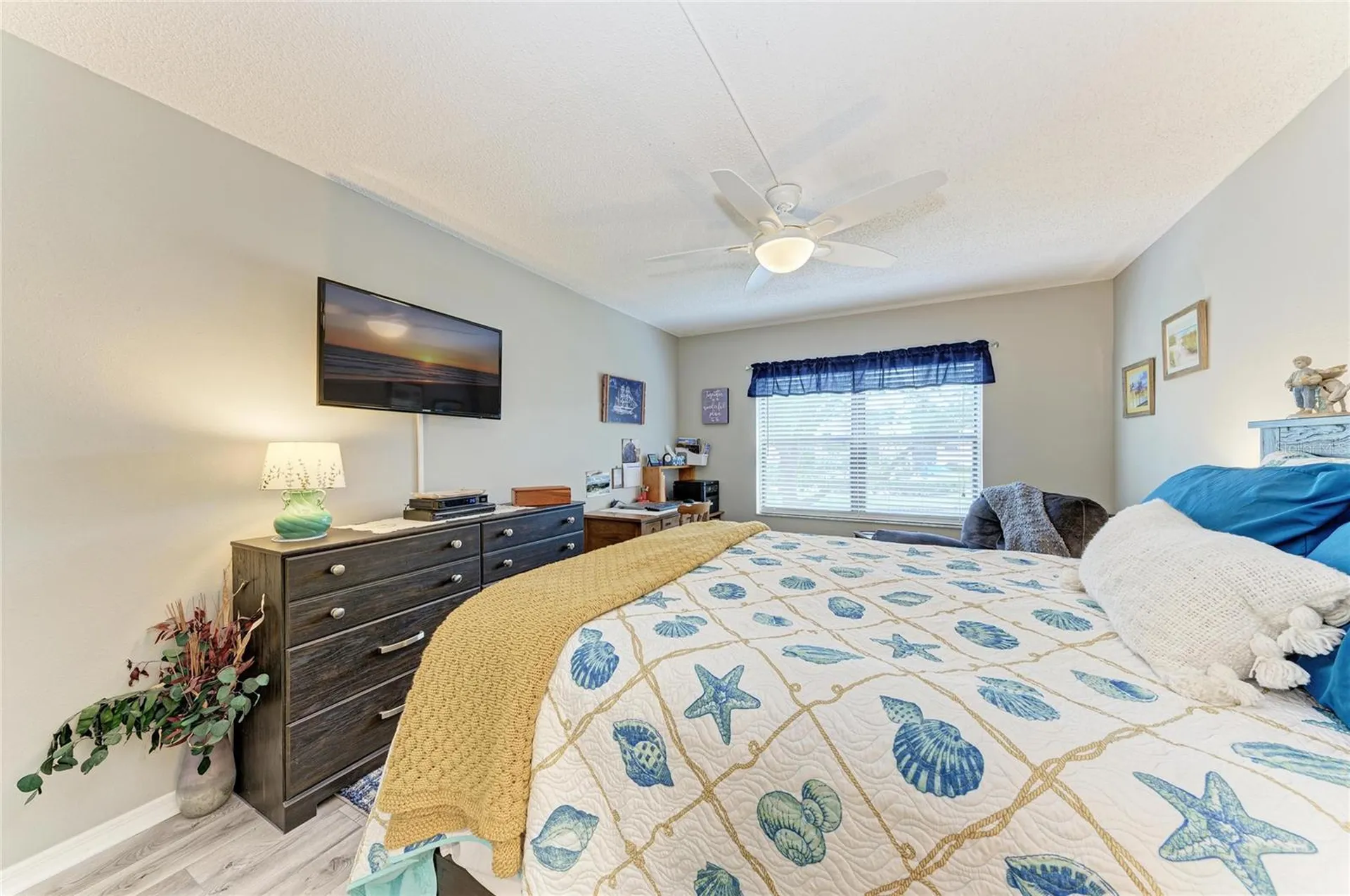 625 30th Avenue W Bradenton FL 34205