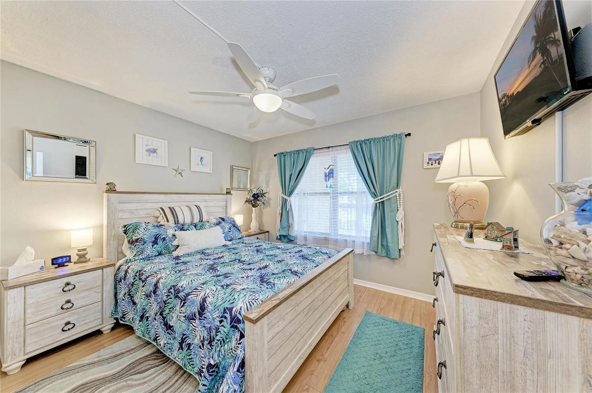 625 30th Avenue W Bradenton FL 34205