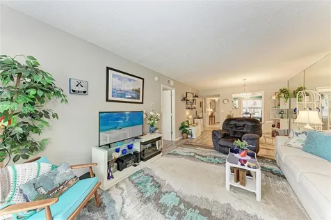 625 30th Avenue W Bradenton FL 34205