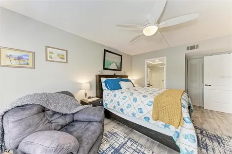 625 30th Avenue W Bradenton FL 34205